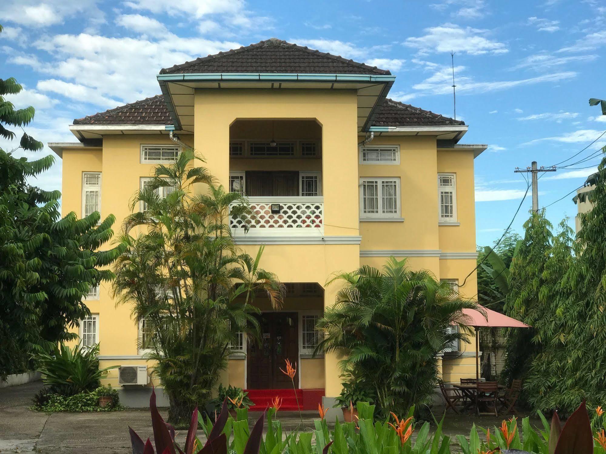 Golden Guest Inn Yangon Exterior foto