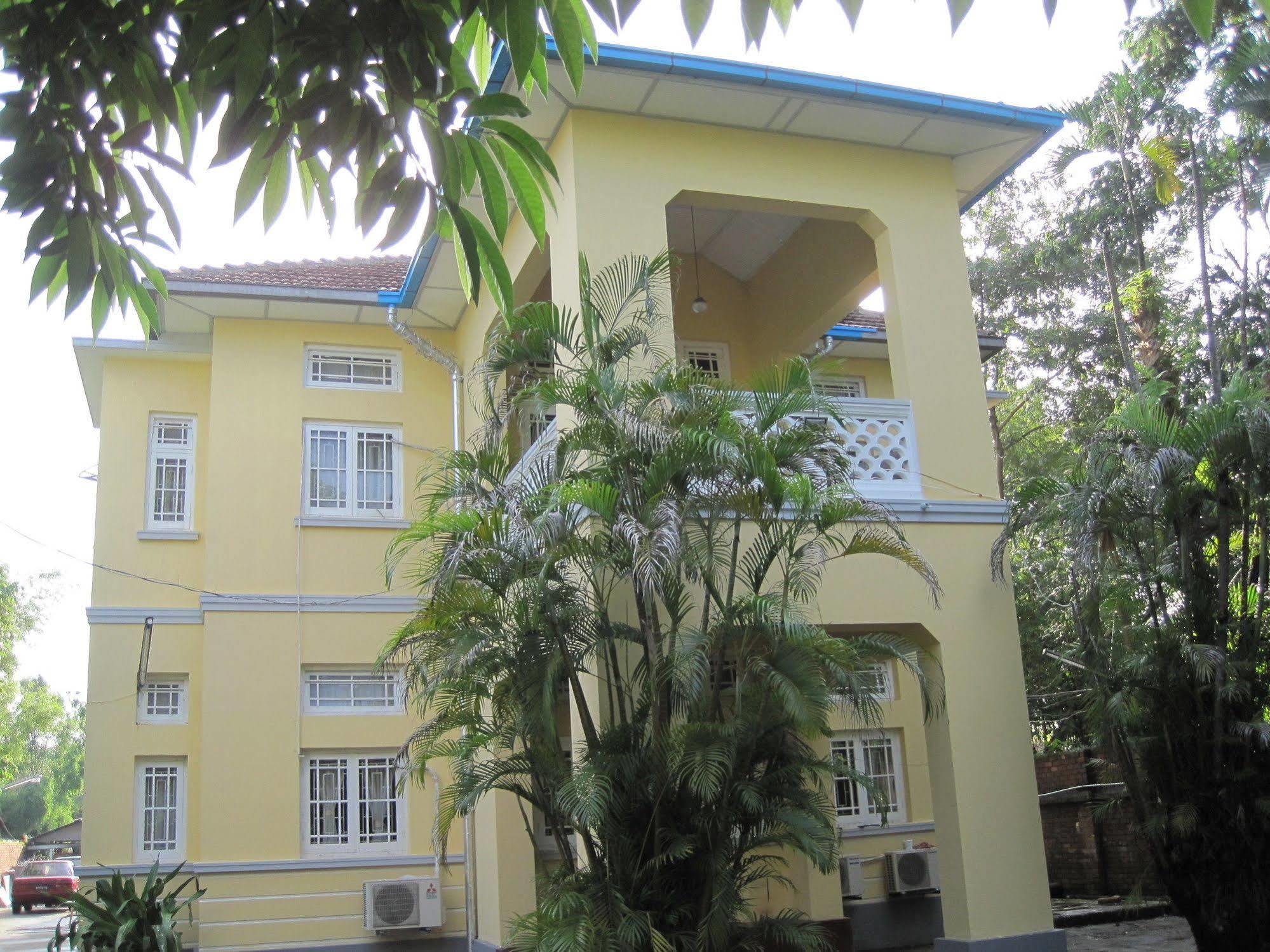 Golden Guest Inn Yangon Exterior foto
